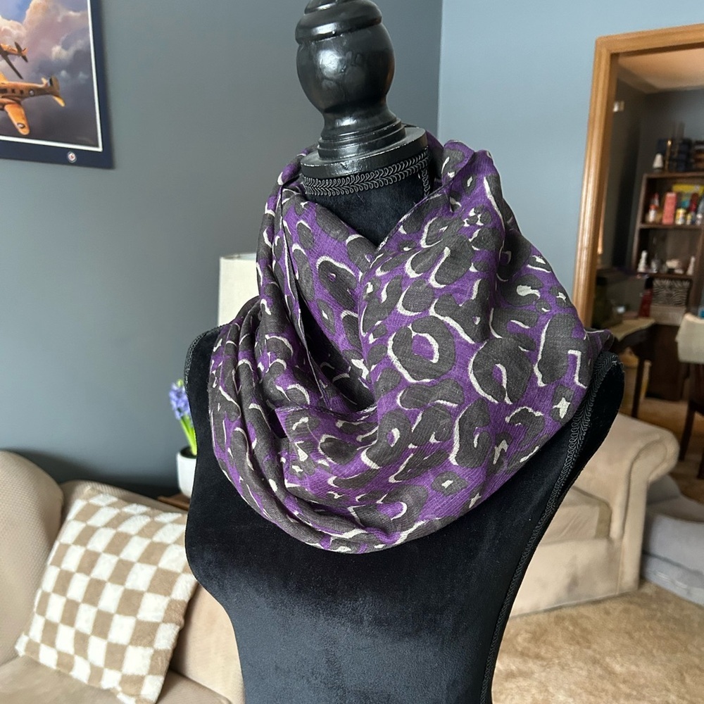 Coach circle scarf purple leopard print wool silk blend